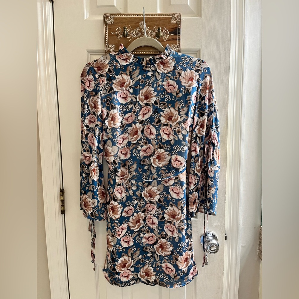 Gorgeous Top Shop floral mini dress